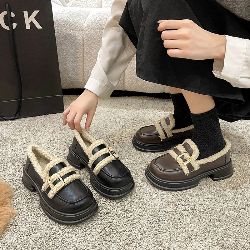 

Универсальная женская обувь, туфли-оксфорды на платформе в британском стиле, повседневные женские кроссовки с круглым носком, модные лоферы на плоской подошве с меховой оторочкой