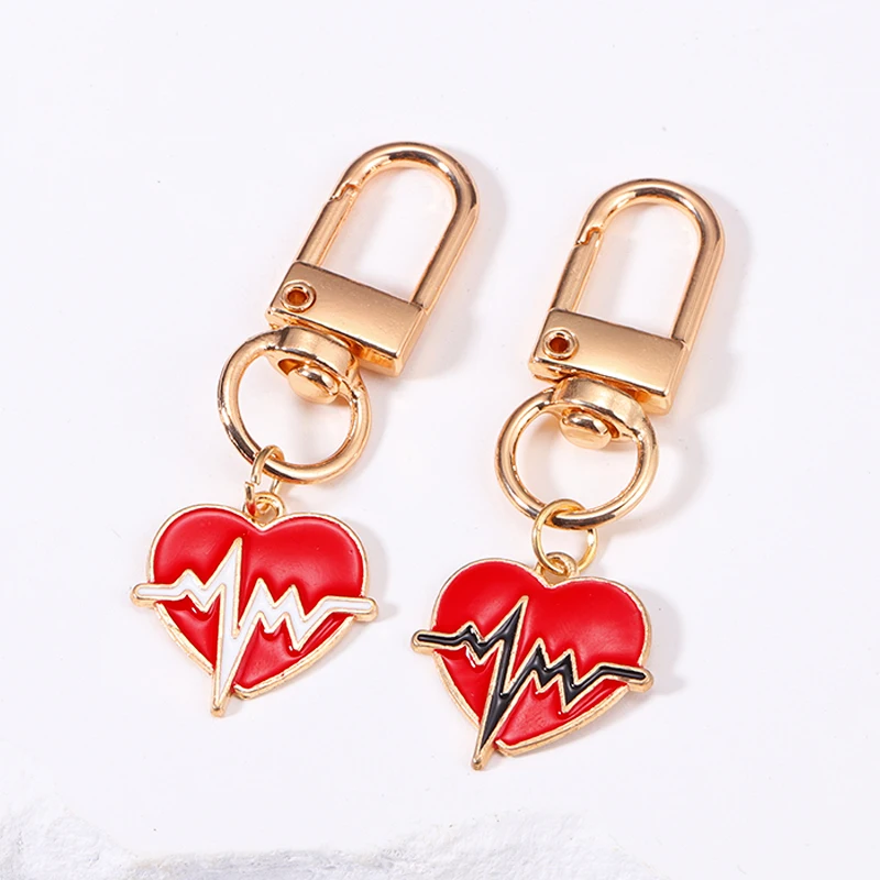 

New Fashion Alloy Enamel Red Heart Charms Keychain For Couple Lovers Handbag Wallet Earphone Hanging Pendants Keyrings DIY Craft
