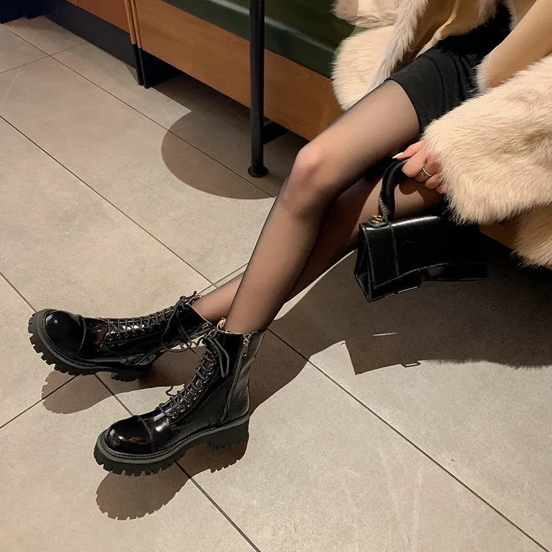 Женские ботильоны с перекрестной шнуровкой FEDONAS черные мотоботинки из