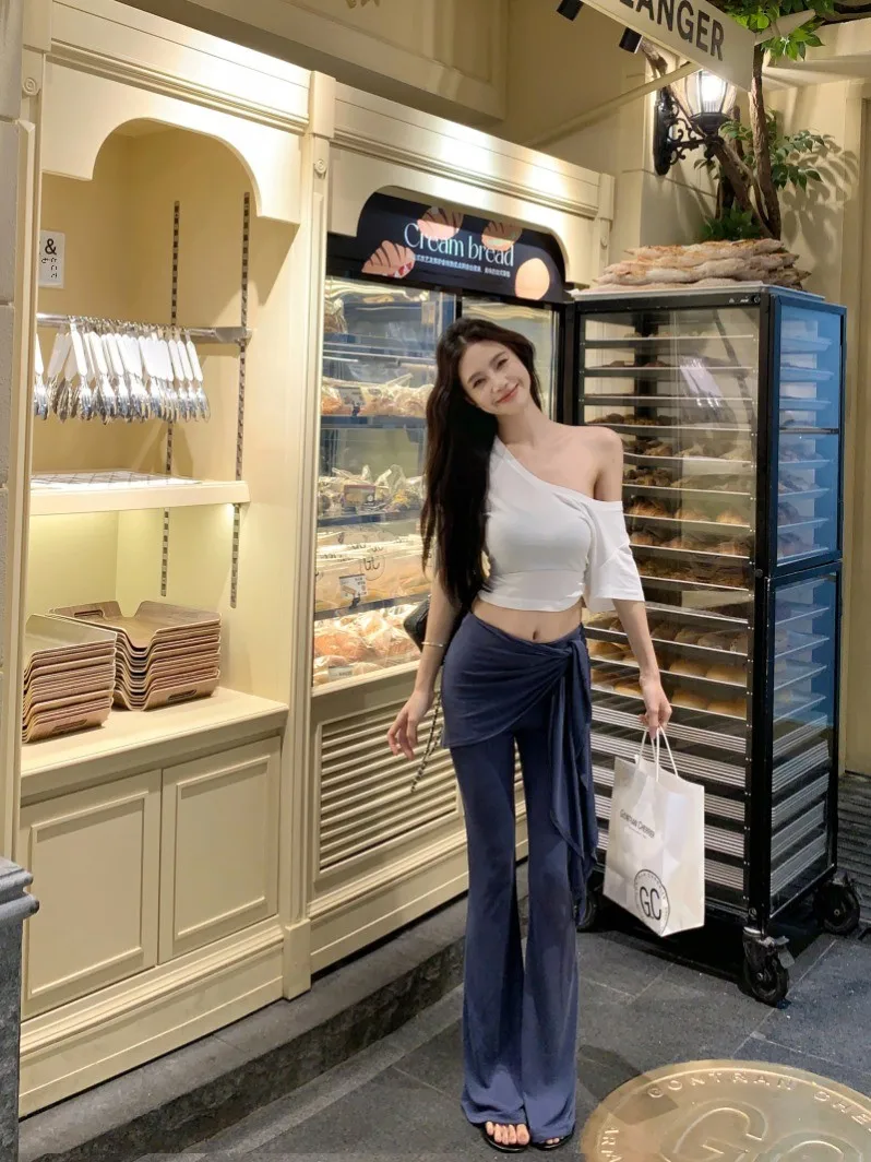 Футболка Gyaru женская с открытыми плечами белый базовый облегающий топ коротким