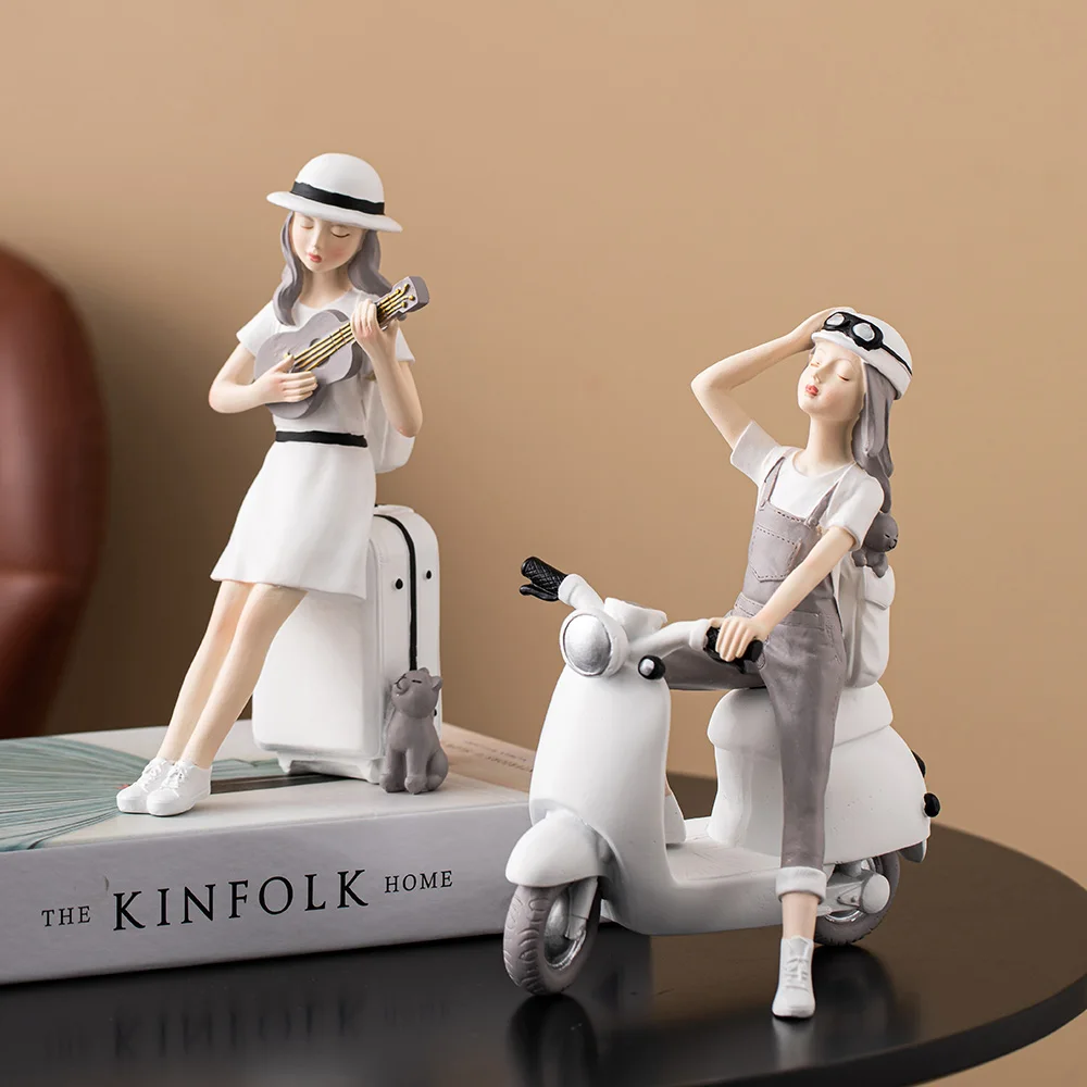 

Travel Girl Statues And Sculptures Cute Room Decoration Crafts Living Room Home Decoration Miniature Desk Accessories Gift