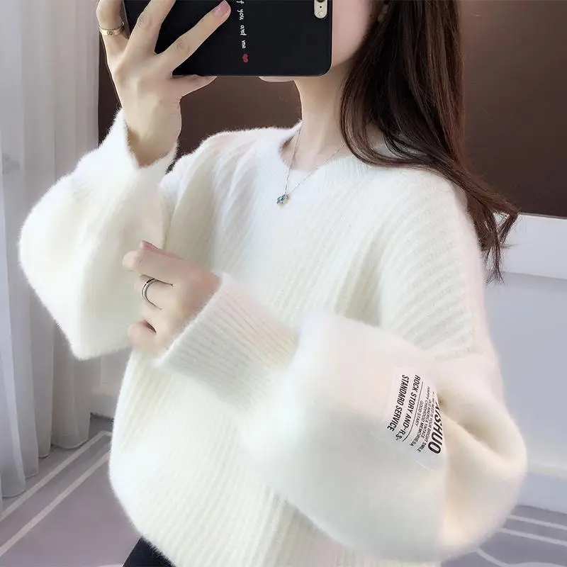 Pullover Sweater 2024 New Women Loose Outer Wear Lazy Autumn and Winter Thickened Faux Mink Velvet White Knitted Top