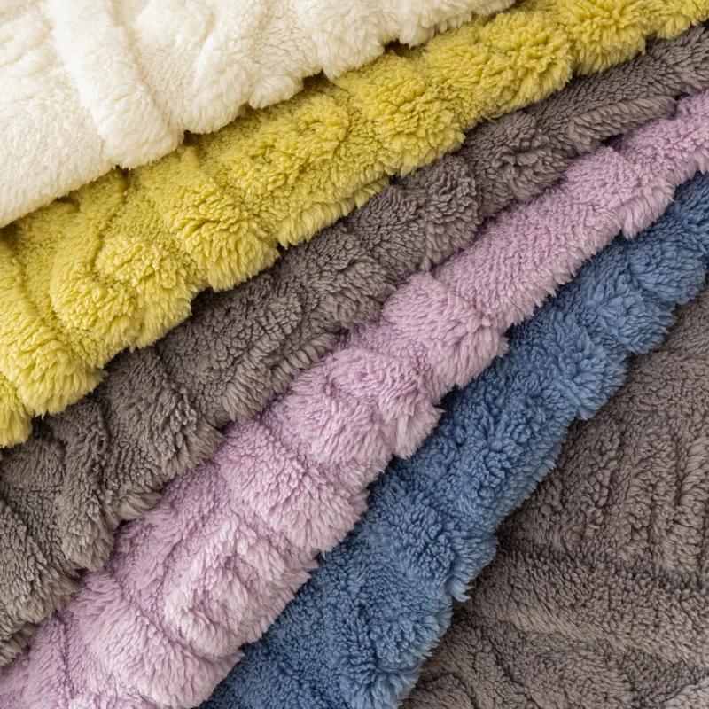 Рисунок 2 - Зимний теплый чехол для дивана