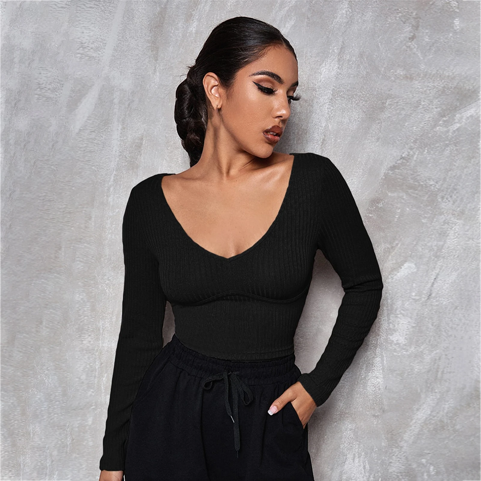 

Белый укороченный топ с V-образным вырезом, однотонный белый укороченный Топ с длинным рукавом, женская сексуальная Базовая облегающая футб...