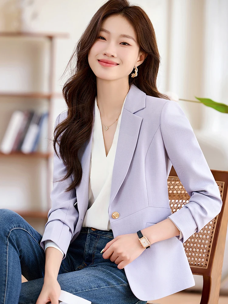 Женский маленький костюм облегающий талию верхняя одежда женская новинка 2024