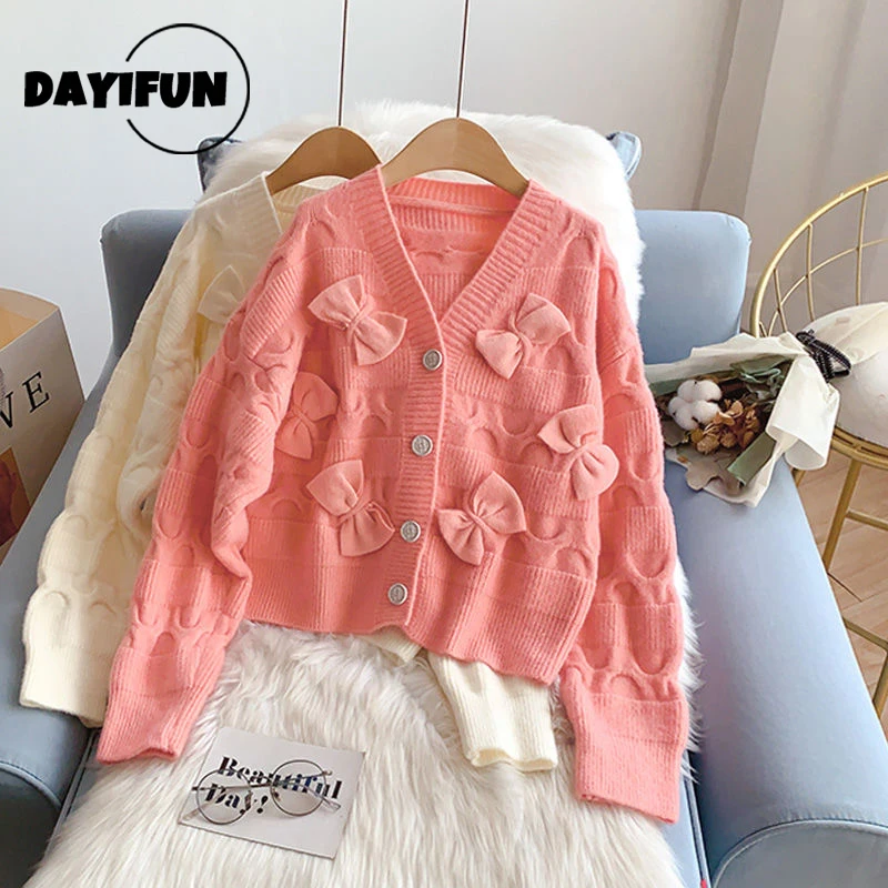 

DAYIFUN Short Knitted Cardigans Women's Pink Bow Stitching Design Sweaters Jackets 2022 V-neck Lady Knitted Coats Outerwear Top