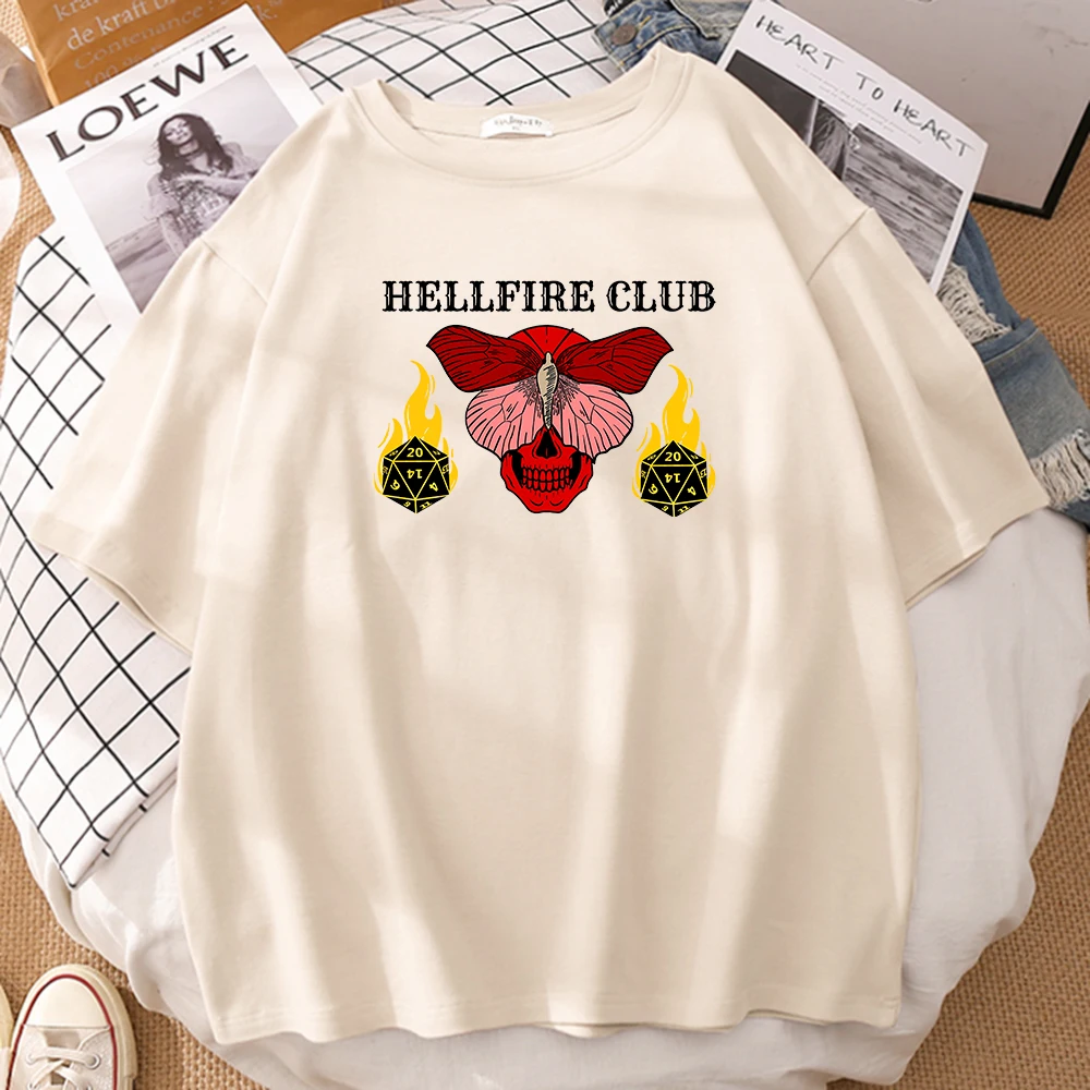 

Футболка Hellfire Club мужская с принтом Красного Черепа-бабочки пламени, креативный топ с абстракцией, мягкая рубашка с круглым вырезом и коротк...
