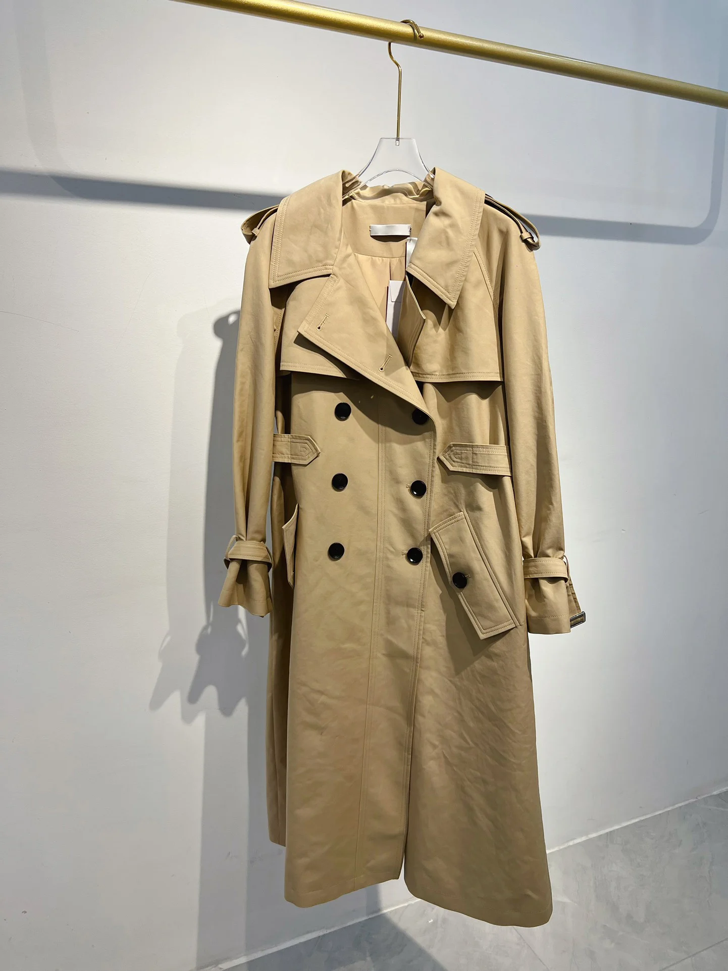 

2023Early fall new khaki long trench coat embroidered stylish and stylish bayan trençkot orta uzunlukta i̇ngiliz tarzı