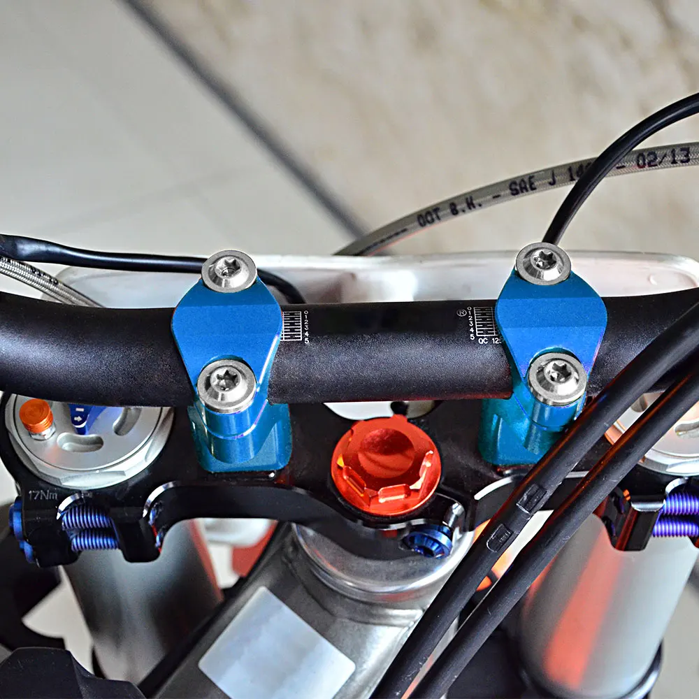 Подходит как для профессиональных гонок, так и для тренировок