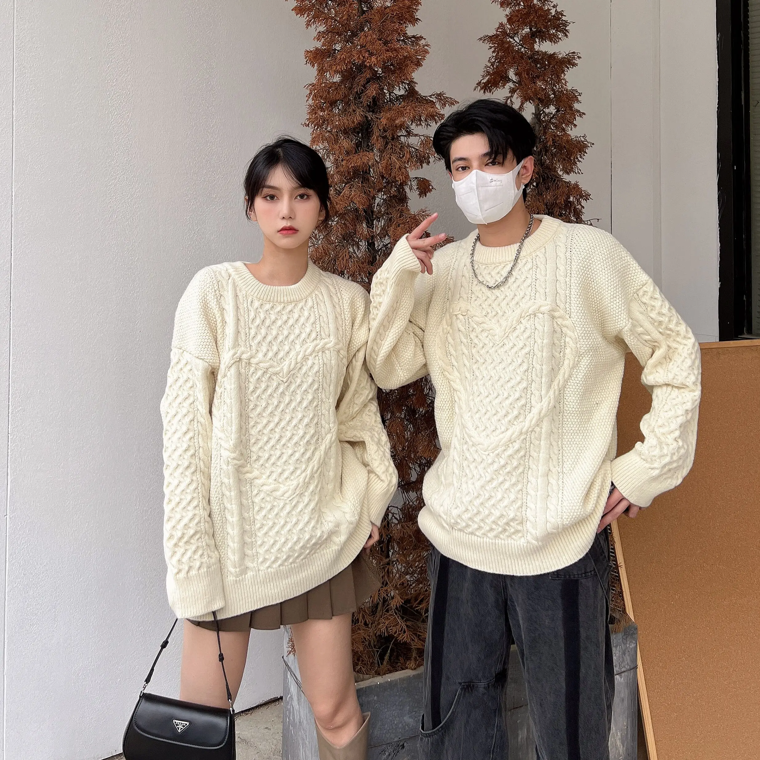 

New Fashion Knitted Heart Chain Link Sweater 2022 Autumn Winter Couples Wear Pullover Vintage Loose Outer Wear O-Neck Pullover