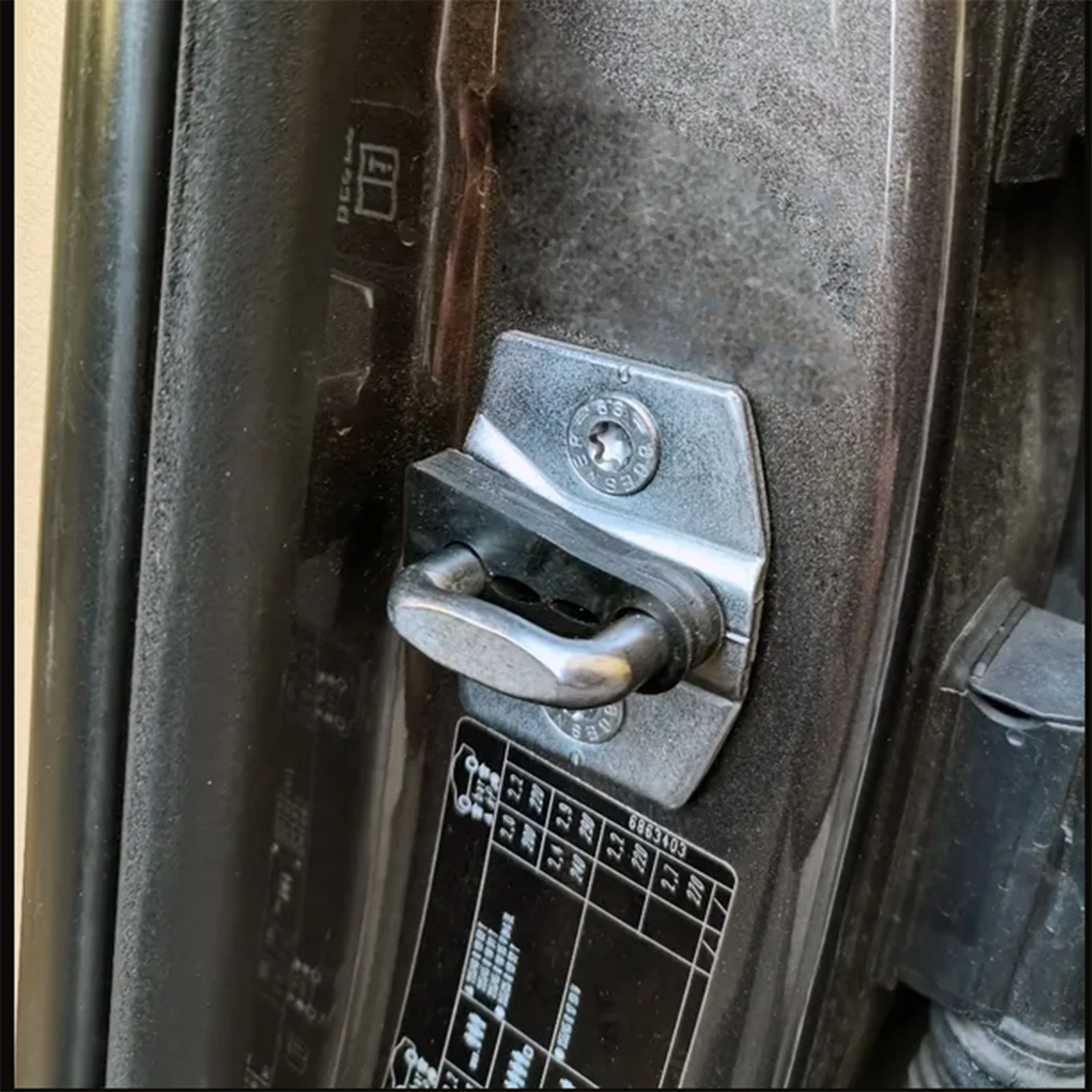 Фото Автомобильный звуковой демпфер, дверной замок, буфер для Mini Countryman Paceman R60 R61 2010-2016, звукоизоляционные винты, глухое уплотнение, глушитель №2