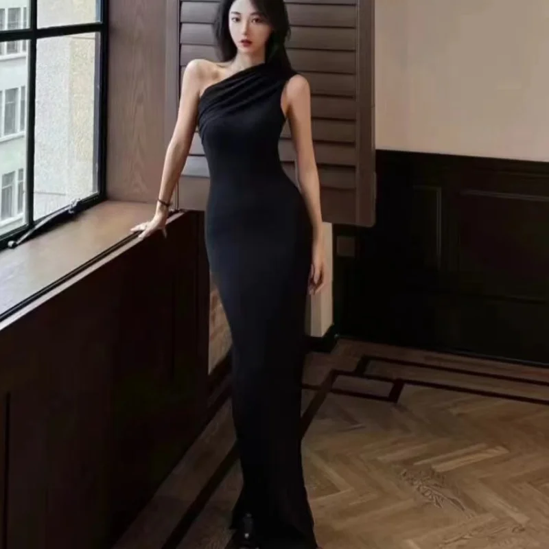 New women's clothing for spring and summer 2023 One-Shoulder Curling Wool Rib Knitted Side Slit Sheath Long Skirt 0308