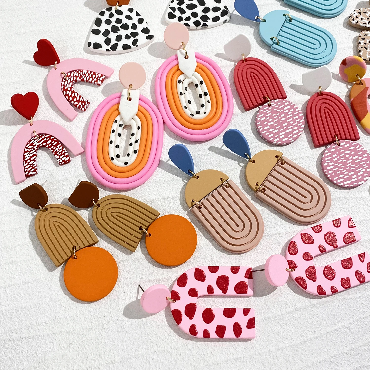 AENSOA разноцветные акриловые серьги ручной работы с круглым сердцем Необычные геометрические абстрактные серьги ювелирные изделия 2023