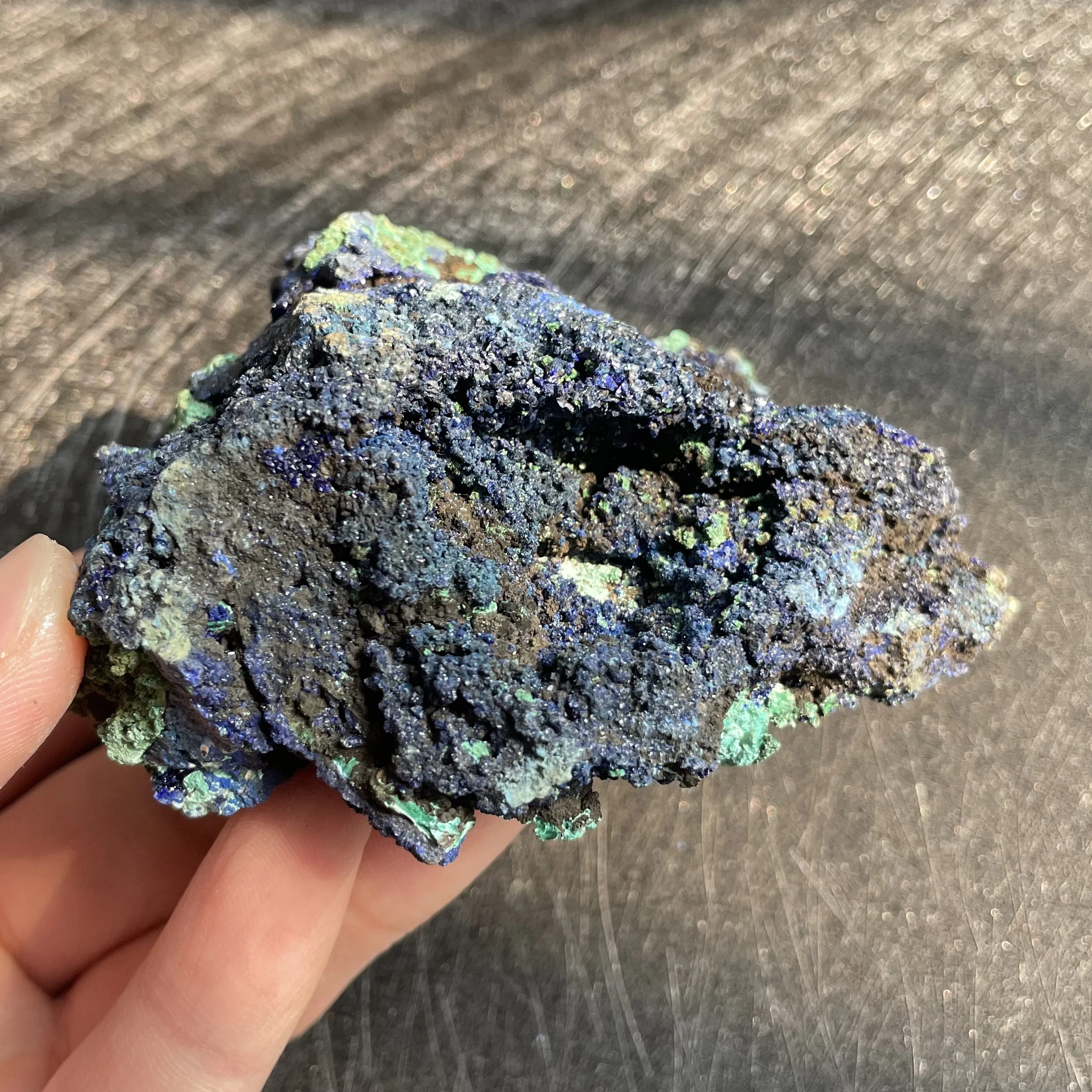 Натуральный кристаллический камень 259 г Азурит малахит минерал образец кварца