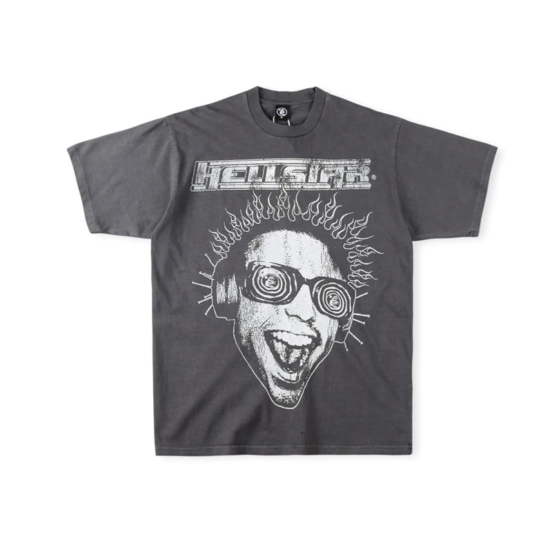 

Летняя футболка с коротким рукавом от американского бренда Hellstar