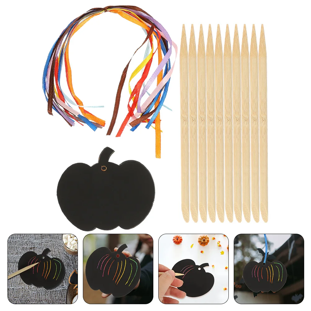 

5 Sets of Hanging Scratch Paper Halloween Themed Scratching Papers Hanging Decors