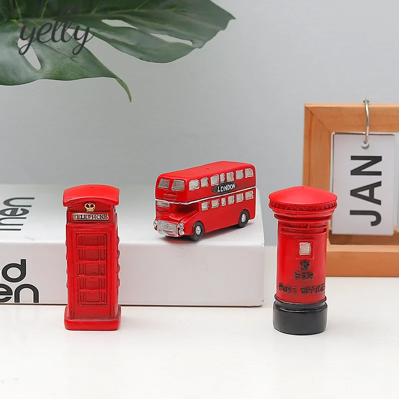 

Creative Retro British Telephone Booth Bus Home Decoration Street Sculpture Statue Collection Art Toy Ornaments Miniature Gift