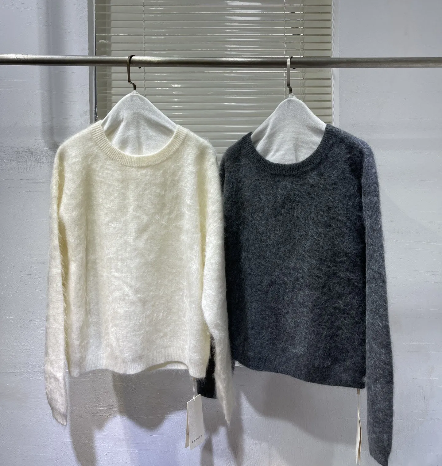 

100% cashmere women o-neck long sleeve fluffy knitted sweaters casual jumpers autumn winter