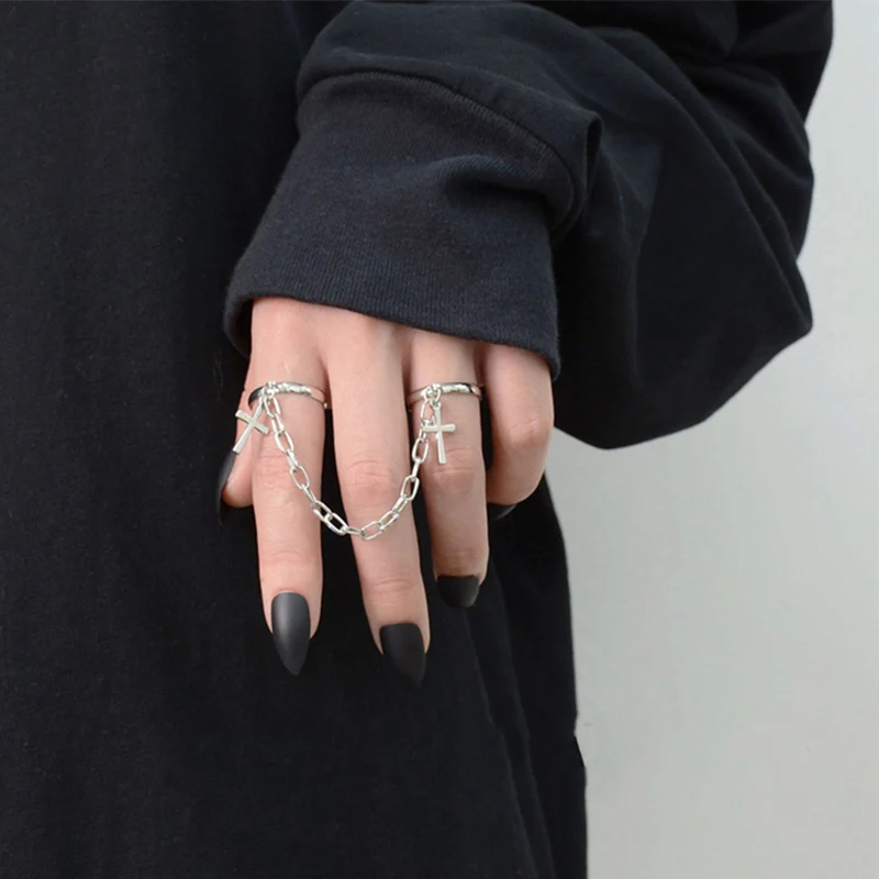 

Cool Punk Double Finger Chain Rings for Women Men Tassel Butterfly Cross One Piece Knuckle Ring Sets Unisex Hip Hop Jewelry Gift