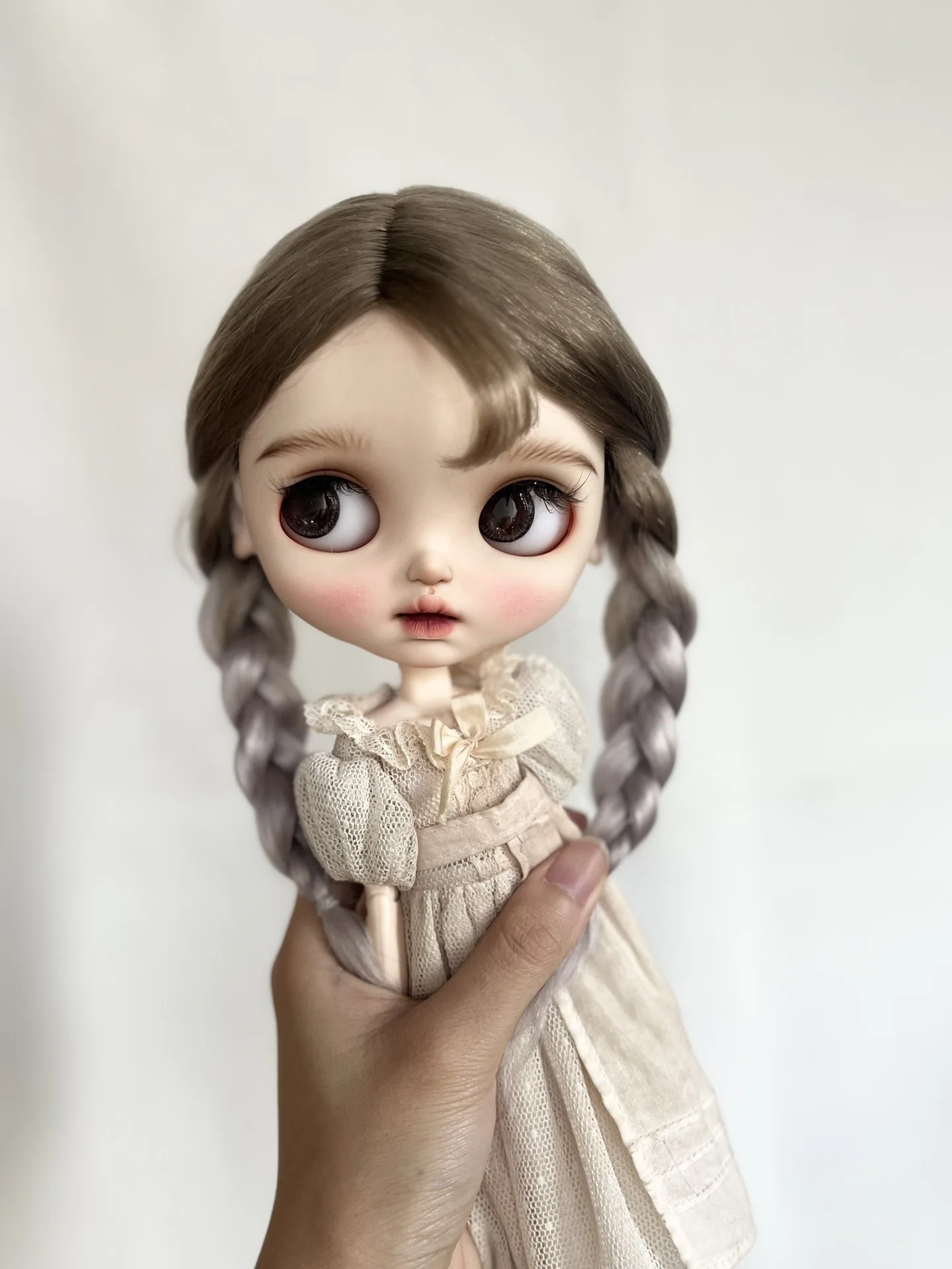 

Doll Wigs for Blythe Qbaby Mohair Gradient long braids Wave rolls 9-10 inch head circumstance