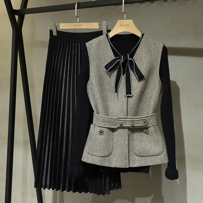 

Women's Autumn And Winter New Fashion Black Sweater+Gray Vest+Pleated Skirt Three Piece Set Korean Elegant Bottoming Shirt Suit
