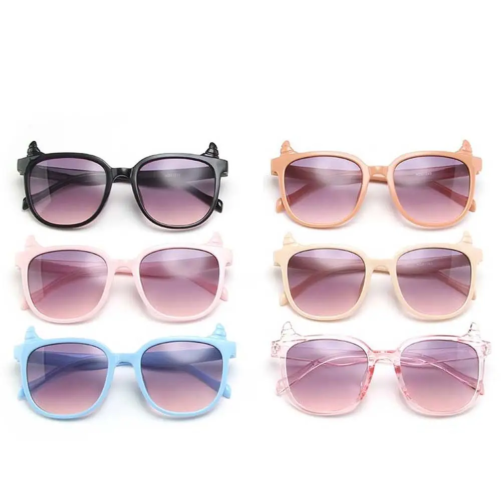 

Очки солнцезащитные Детские в овальной оправе с защитой глаз