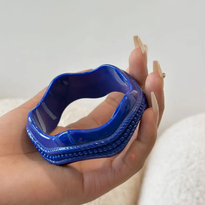 Винтажный цветной браслет