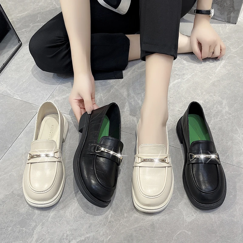 2022 Women Flat Leather Sneakers Round 