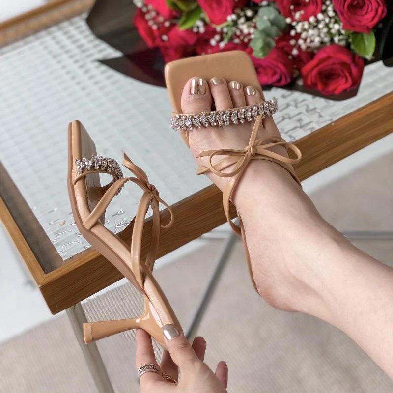 NIUFUNI 2022 Summer Rhinestone Straps Sandals Bow Square Toe Open Toe Stiletto Women Slippers Elegant Slides Fashion Dress Shoes