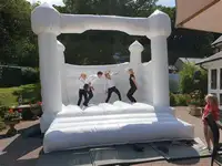 White PVC jumper Inflatable Wedding Decorations Bounce Castle Jumping Bed Bouncy castle bouncer House with blower For Fun