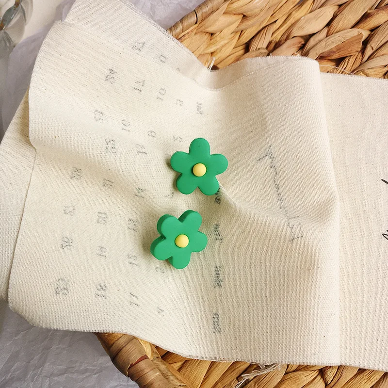 Летние крутые и элегантные серьги в виде цветка из смолы модные дикие