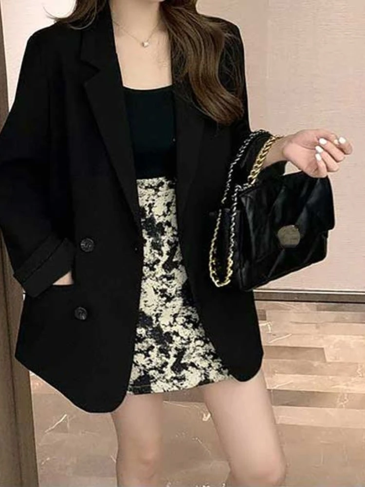 Рисунок 6 - Женский осенне-зимний Блейзер