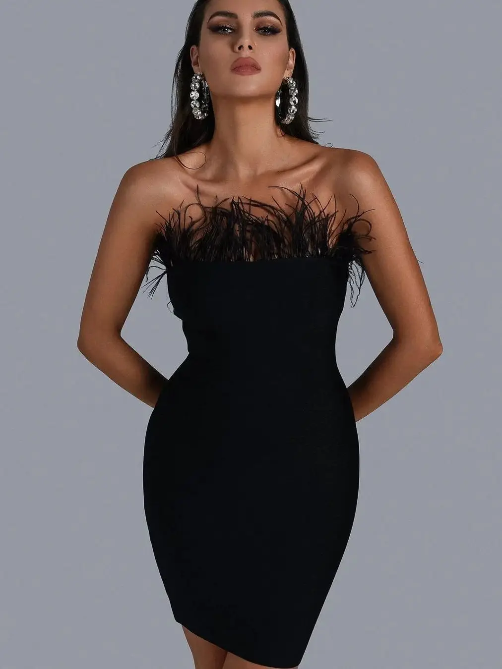 

HQBORY Quality Black Feathers Women Bandage Dresses Sexy Strapless White Bodycon Vestidos Club Celebrity Party Luxury Red Dress