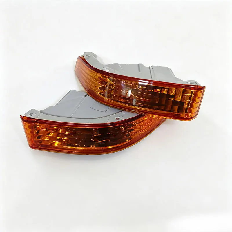 Фото Комплект противотуманных фар (1 пара) для Toyota Mark X JZX100 X100 1998-2000, левая и правая, артикулы 81521-22470, 81520-22470 №4