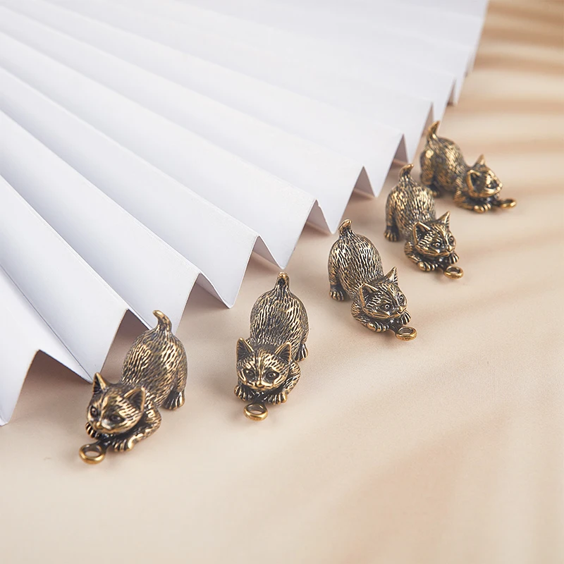 

Винтажный латунный Карманный держатель для благовоний в виде милой кошки, маленькие статуэтки в виде искусственных животных, миниатюрные н...