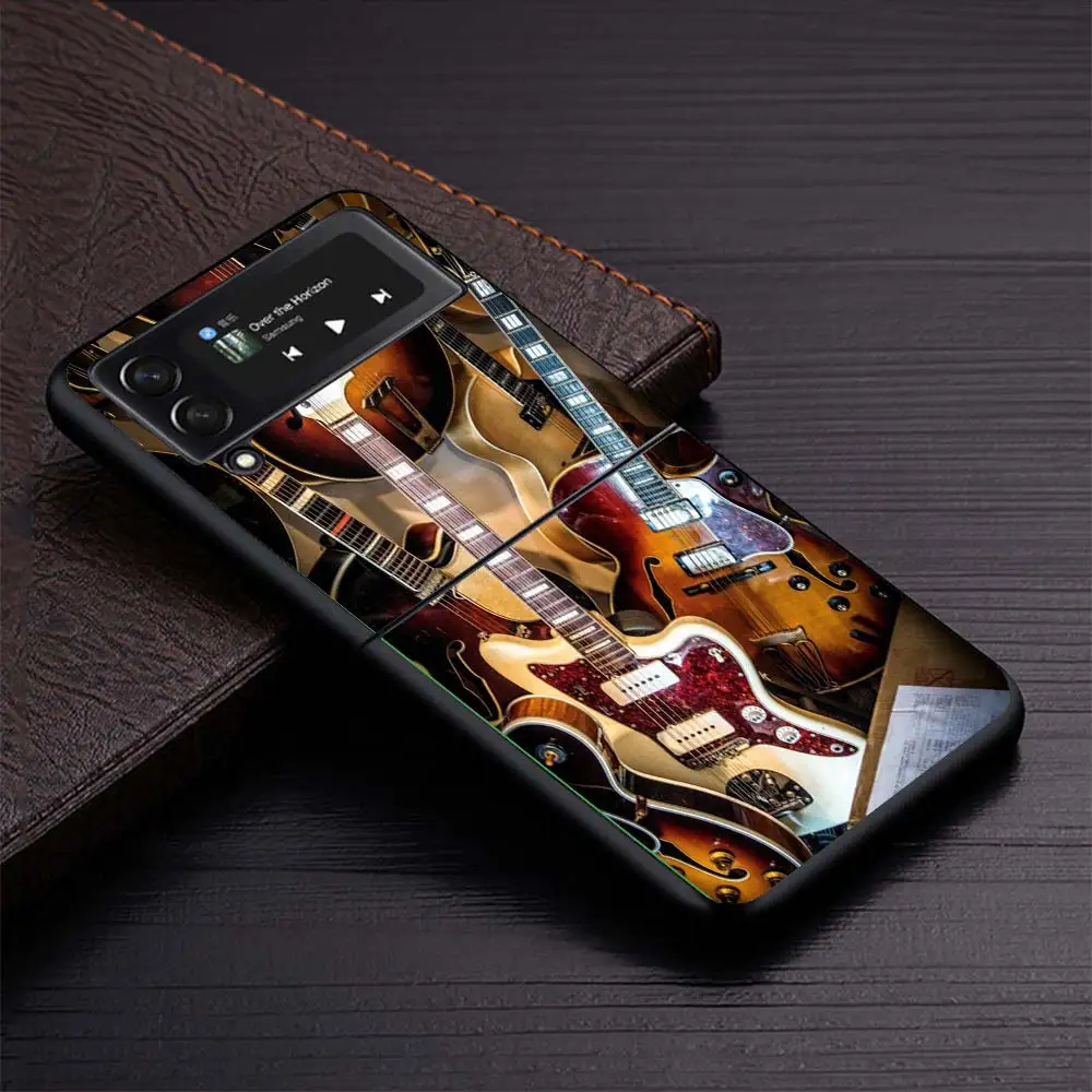 Чехол для телефона с музыкальной скрипкой и гитарой Samsung Galaxy Z Flip3 5G Flip4 Flip5 черный