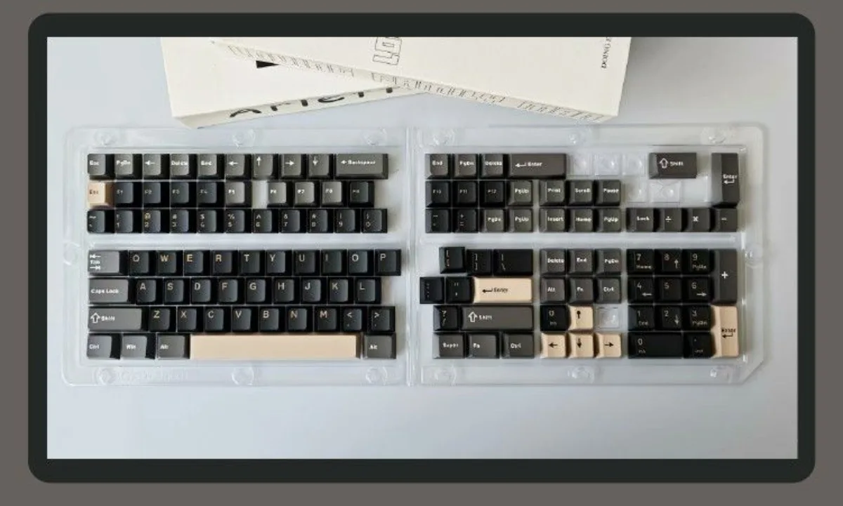 Фото Черные колпачки для клавиш Midnight Black, 126 клавиш, PBT, сублимационная печать, профиль Cherry, для игровой механической клавиатуры №3