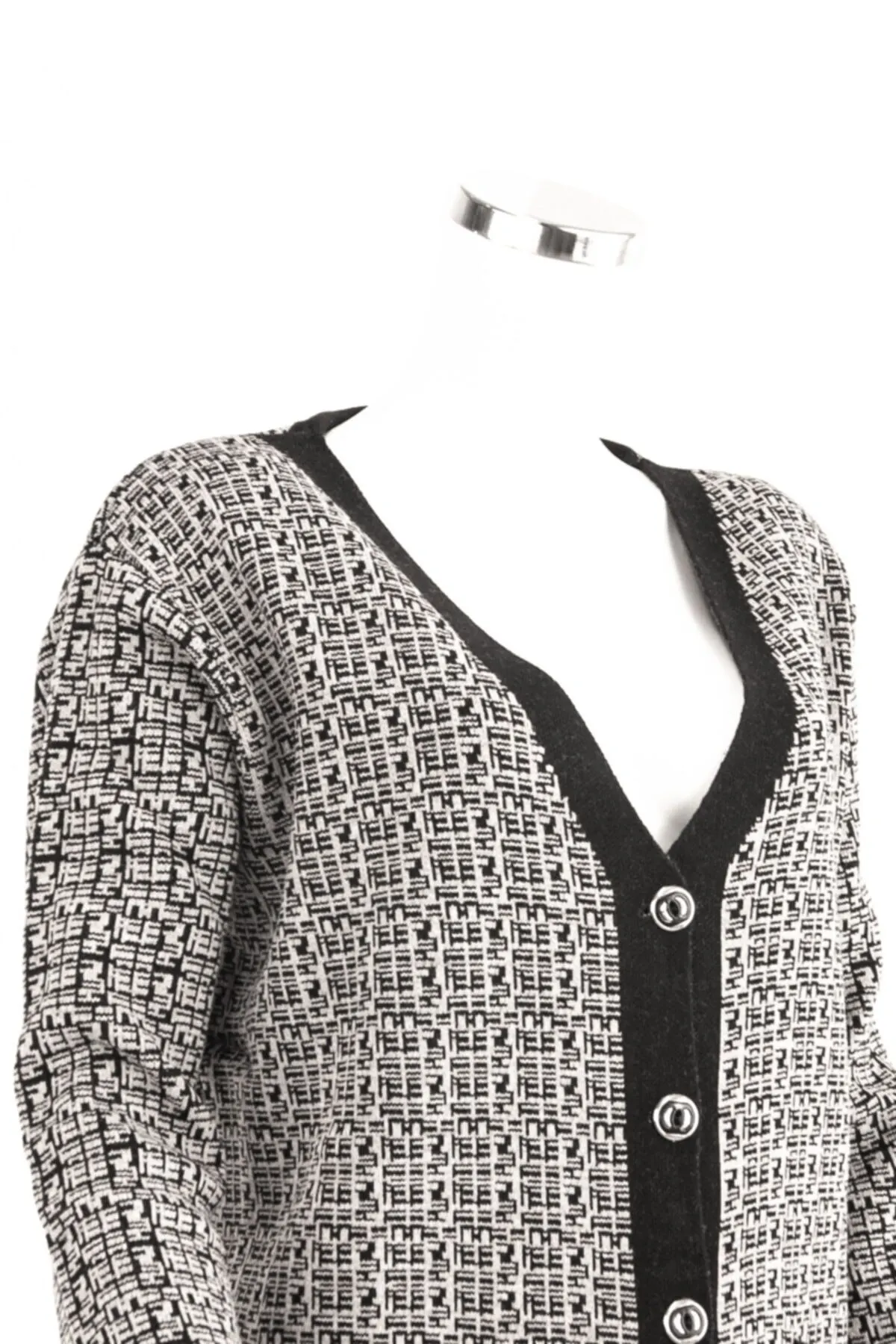 

Women's Cardigan Beige Winter pattern Double Pockets Button Front Regular Cut Wool Woven Mother Long Sweaters