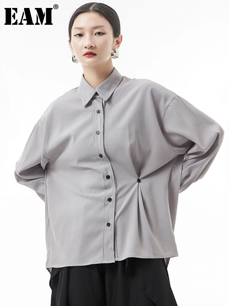 

[EAM] Women Gray Button Pleated Big Size Blouse New Lapel Long Sleeve Loose Fit Shirt Fashion Tide Spring Autumn 2022 1DE6309