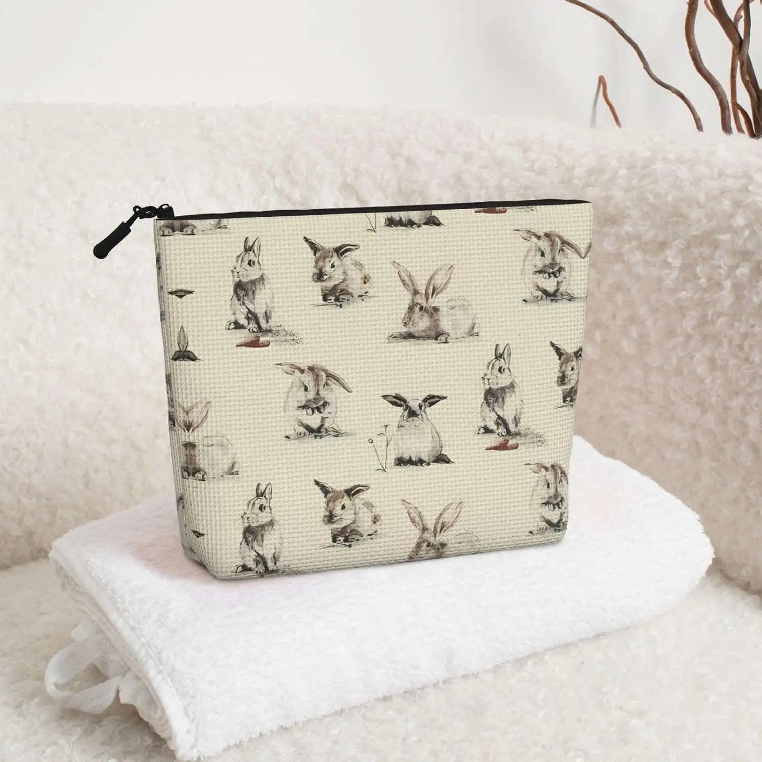 Универсальный органайзер для туалетных принадлежностей с изображением кролика: