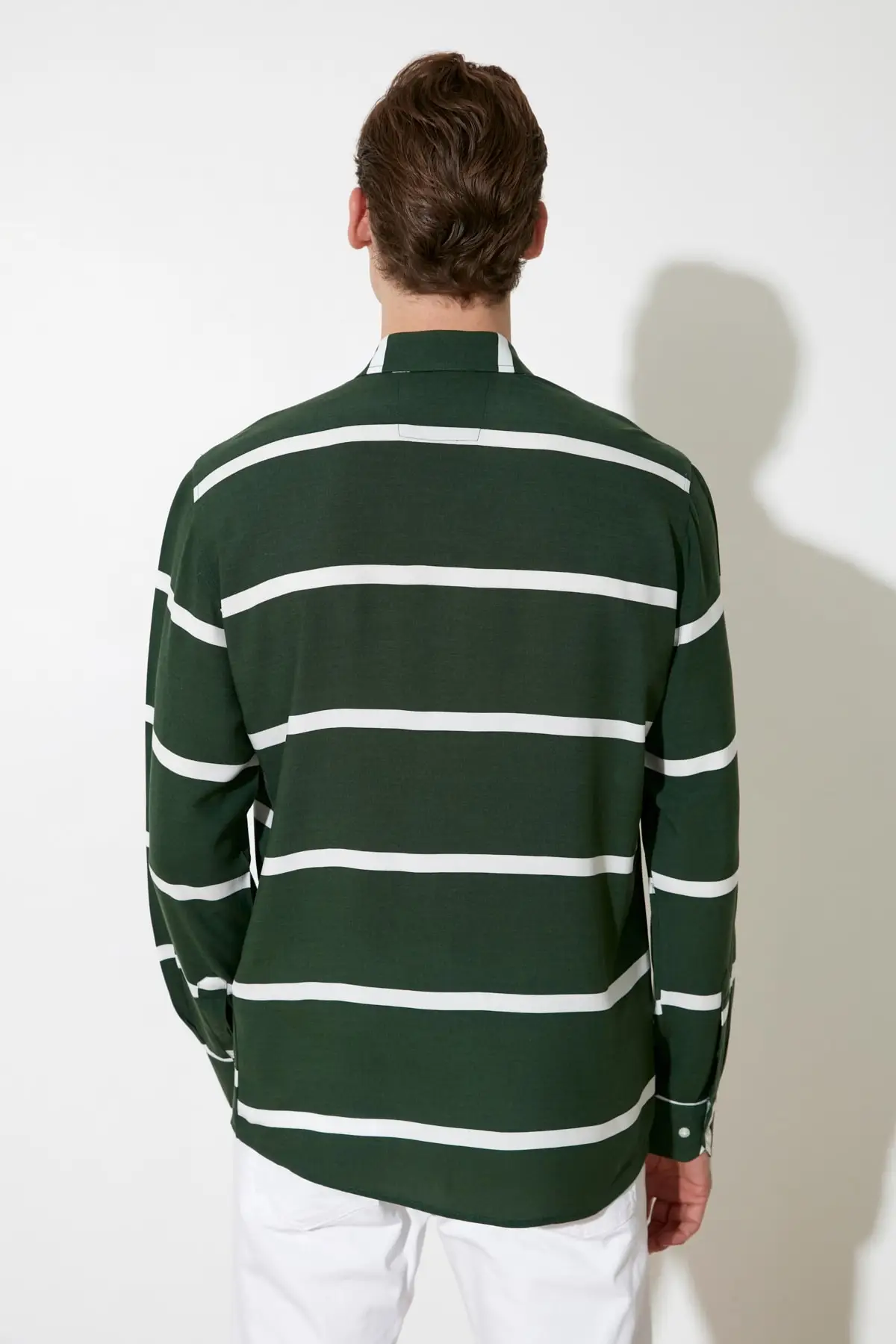 

Trendyol Men 'S Regular Fit Long Sleeve Cross Striped Shirt TMNSS21GO0736