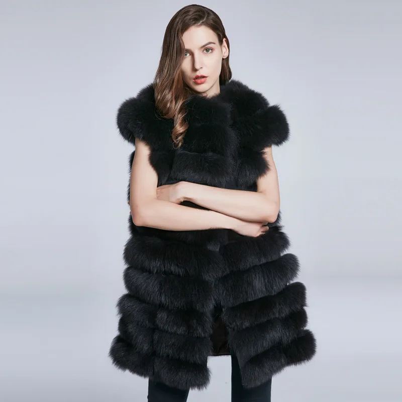 Рисунок 4 - Женская жилетка с лисьим мехом