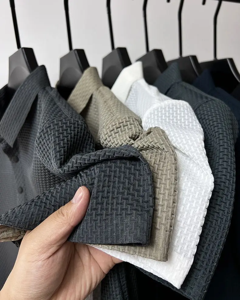 

Luxury Summer New Men's Hollow Short Sleeve Ice Polo Neck T-shirt Fashion Breathable High End Business Casual T-shirt New Top