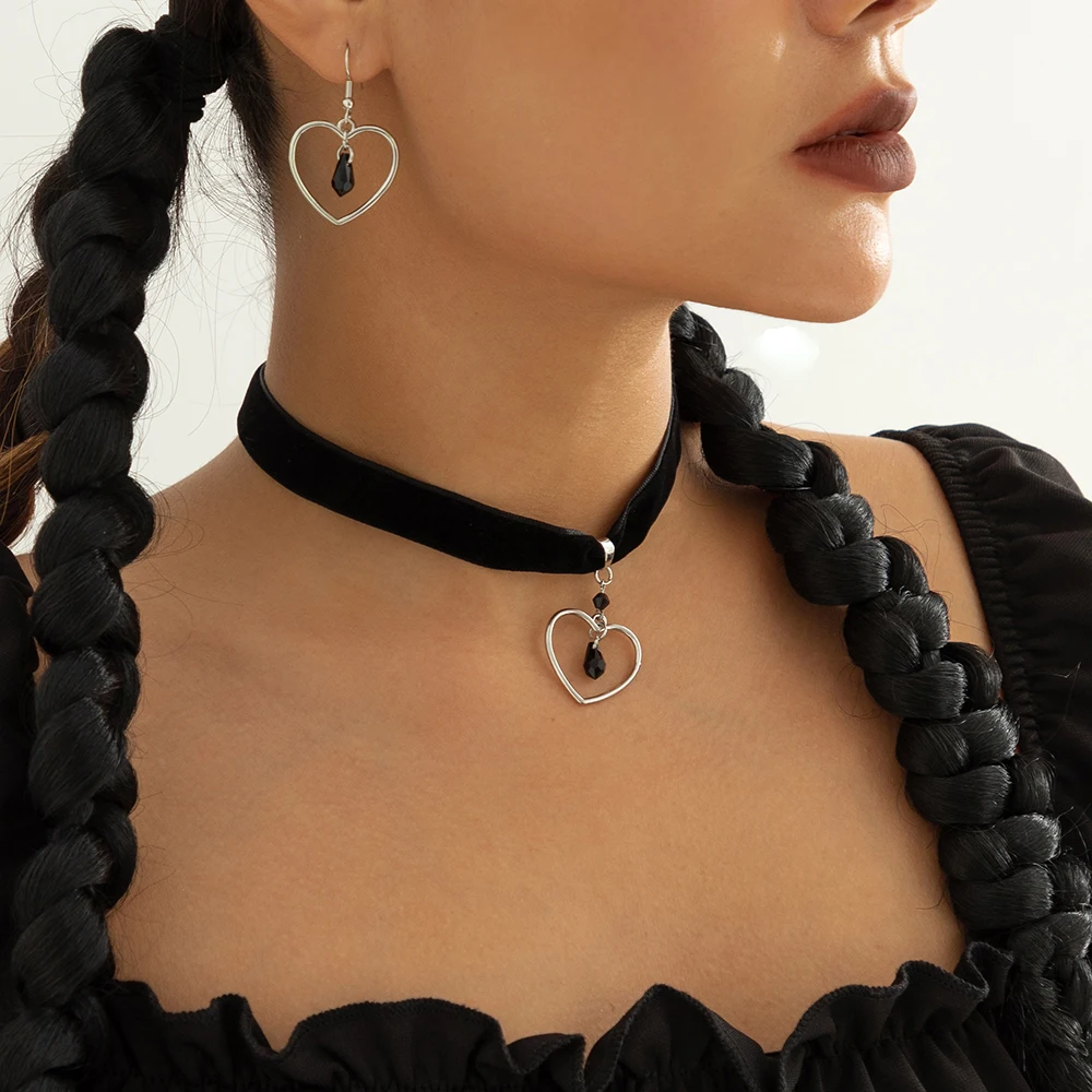 

IngeSight.Z Gothic Hollow Heart Crystal Pendant Necklace Earrings Set for Women Punk Black Flocking Cloth Chokers Party Gift
