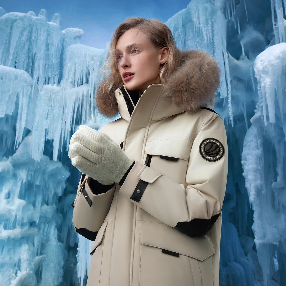 Женский зимний утепленный пуховик BOSIDENG на утином пуху