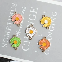10pcs dripping oil pop daisy flower multicolor alloy jewelry accessories diy keychain bracelet pendant new discovery of jewelry