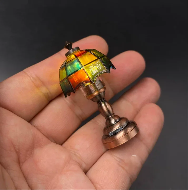 

1/6 Scale Mini Vintage Colorful Desk Lamp Light Model for 12''Figures Scene Accessories