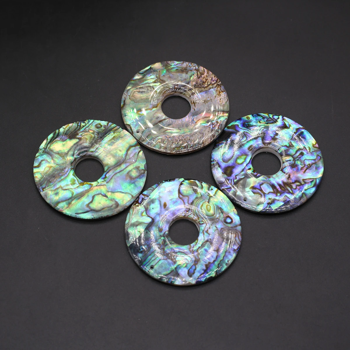 

Natural Abalone Shell Pendant Round Shaped Abalone Shell Bead Mother Pearl Shell Pendants for Jewelry Making Women's Necklaces