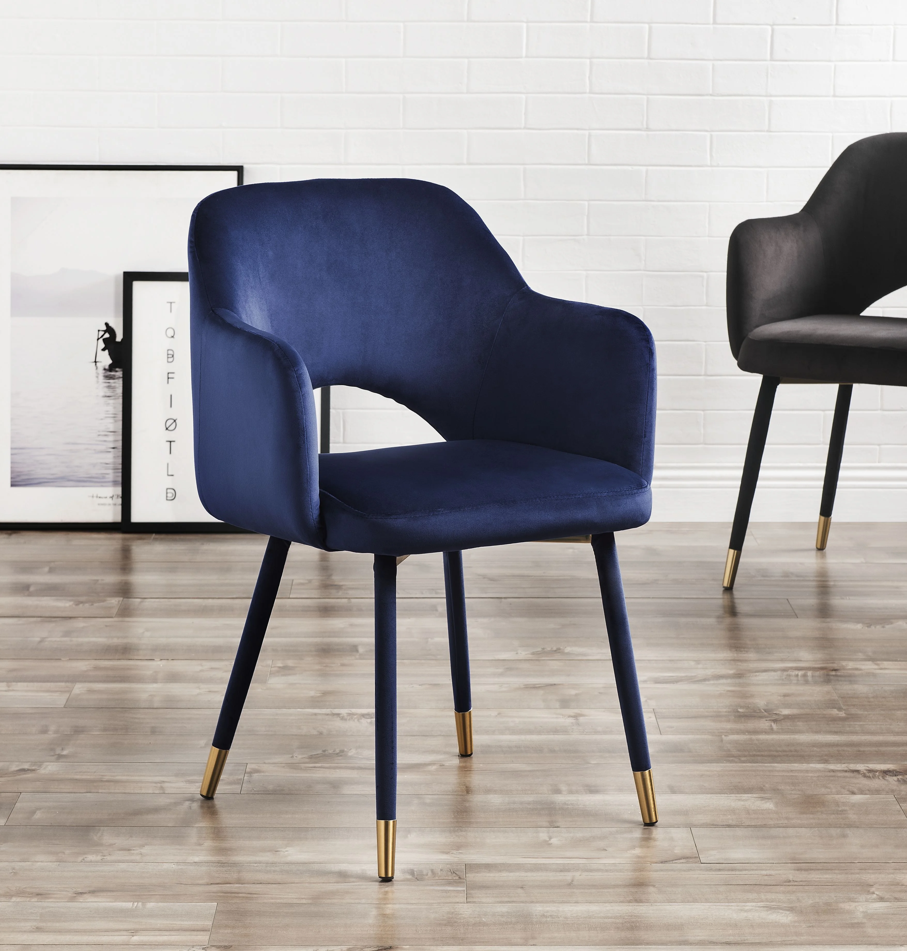 

Accent Chair, Ocean Blue Velvet & Gold 59852