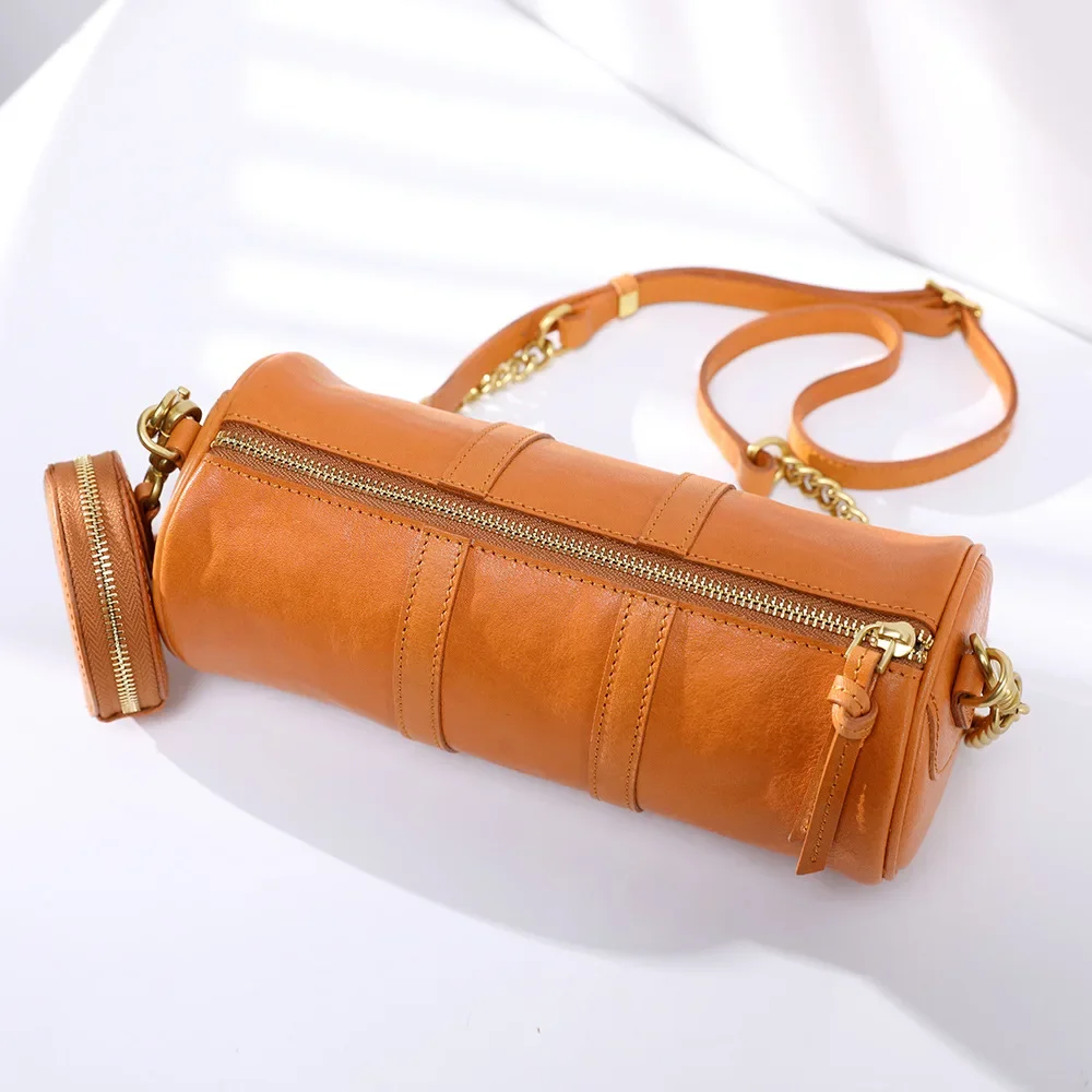 Женская сумка из воловьей кожи с цепочкой